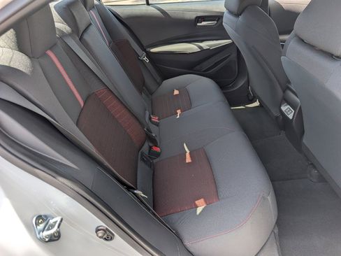 Used 2025 Toyota Corolla SE w/ SE Premium Package image 5