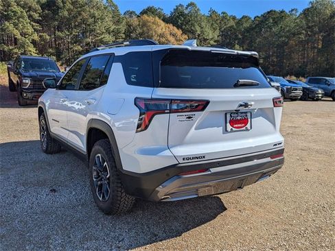 New 2026 Chevrolet Equinox ACTIV w/ Safety and Technology Package image 4