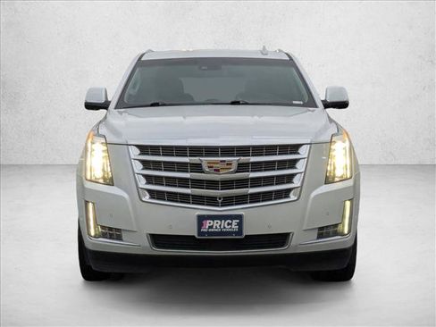 Used 2017 Cadillac Escalade Premium Luxury w/ LPO, Radiant Package image 2