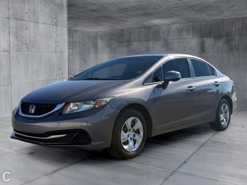 Used 2013 Honda Civic LX image 2