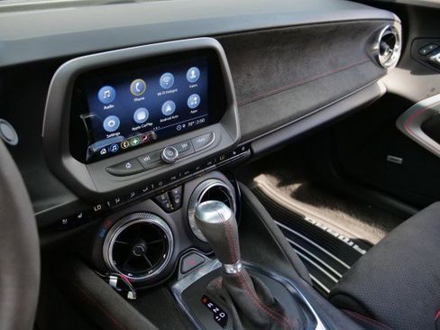 Used 2022 Chevrolet Camaro ZL1 image 15