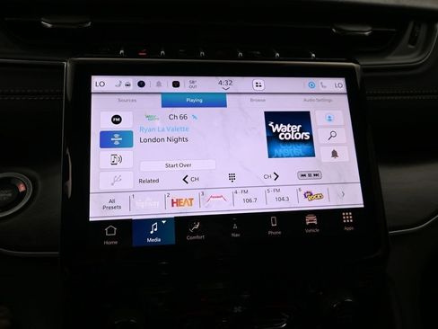 New 2025 Jeep Grand Cherokee Limited image 15