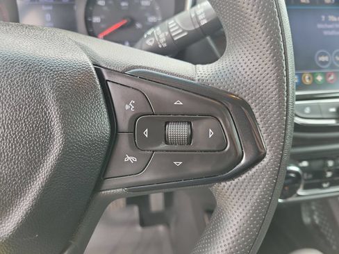 Used 2021 Chevrolet TrailBlazer LT w/ Convenience Package FWD image 22