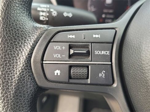 Used 2024 Honda HR-V LX image 18