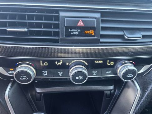 Used 2022 Honda Accord Sport image 17