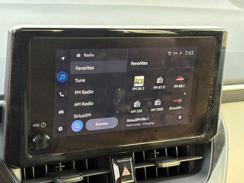 Used 2024 Toyota Corolla LE image 23