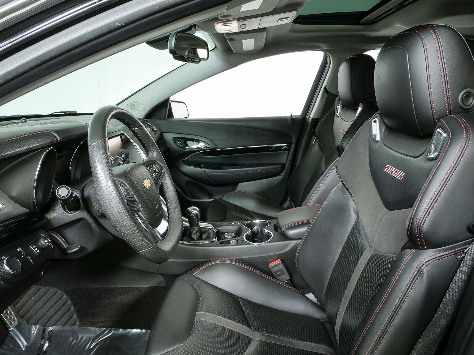 Used 2017 Chevrolet SS RWD image 7