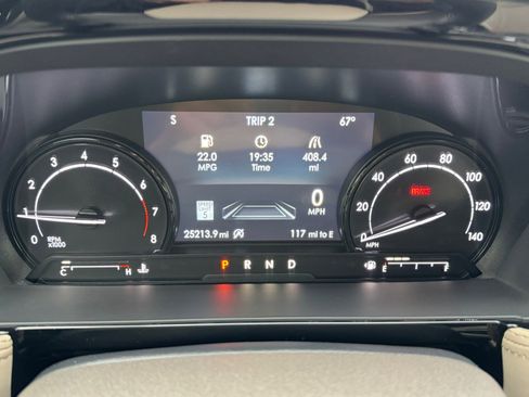 Used 2022 Lincoln Corsair FWD w/ Premium Package image 16