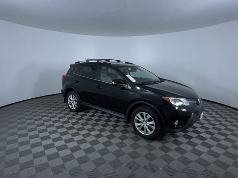 Used 2014 Toyota RAV4 Limited w/ Technology Package image 2