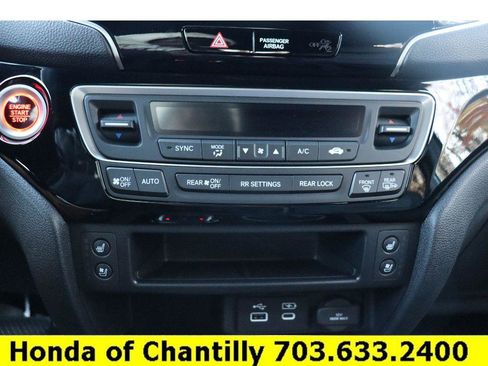 Used 2025 Honda Passport Black Edition image 15