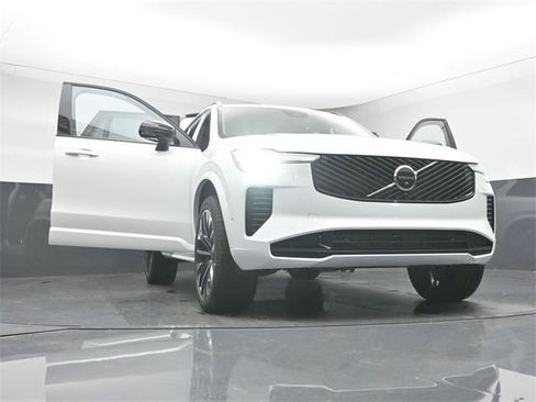 New 2026 Volvo XC90 B6 Ultra w/ Protection Package Premier image 63