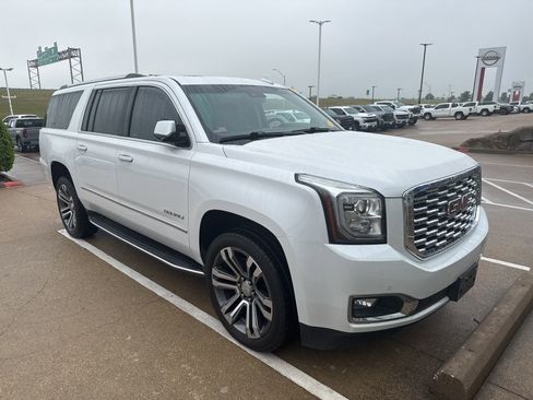 Used 2019 GMC Yukon XL Denali w/ Open Road Package RWD image 3