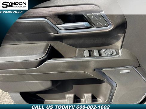 Used 2022 Chevrolet Silverado 1500 LTZ w/ LTZ Premium Package image 17