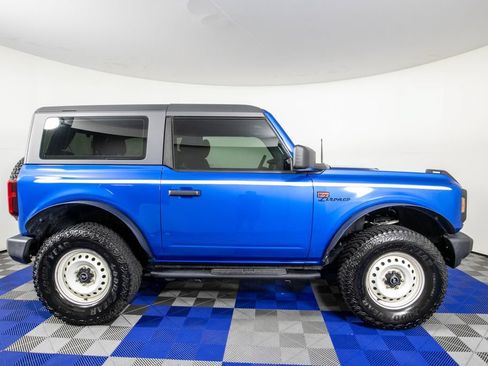 Used 2022 Ford Bronco 2-Door AWD/4WD image 4