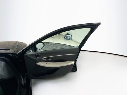 Used 2025 Hyundai Sonata SEL FWD image 31