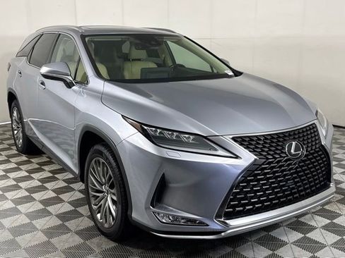 Used 2022 Lexus RX 350L Luxury w/ Accessory Package (Z1) FWD image 11