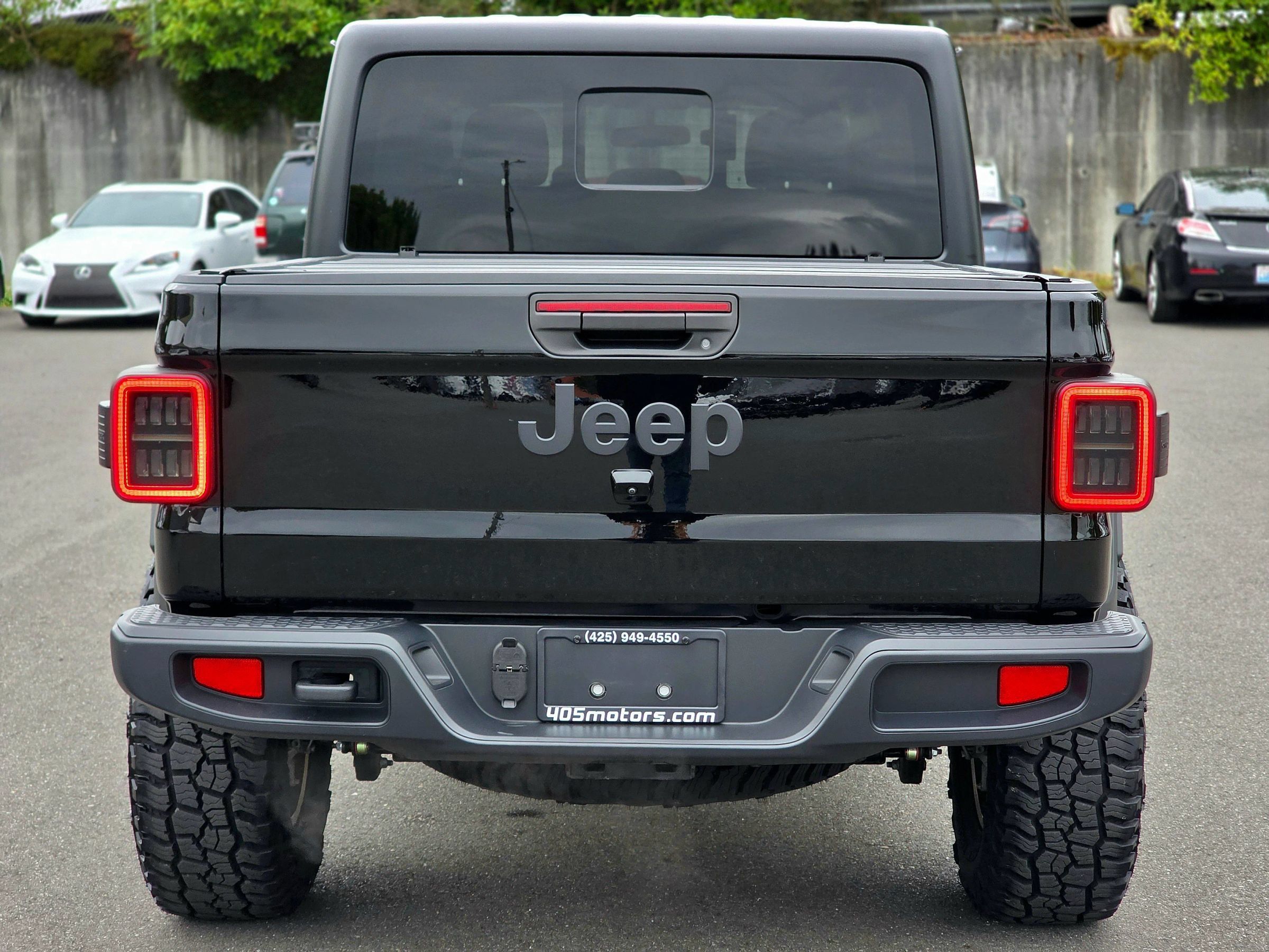 Used 2025 Jeep Gladiator Sport AWD/4WD image 13