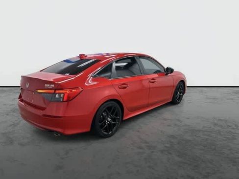 Used 2023 Honda Civic Sport image 4
