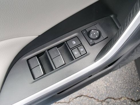 Used 2025 Toyota RAV4 XLE Premium image 18