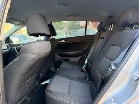 Used 2020 Kia Sportage LX AWD/4WD image 14