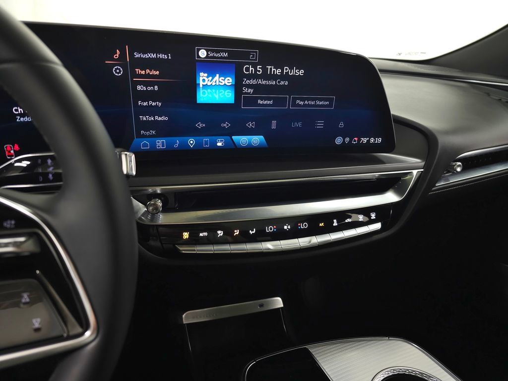 Certified 2024 Cadillac Lyriq Tech AWD/4WD image 27