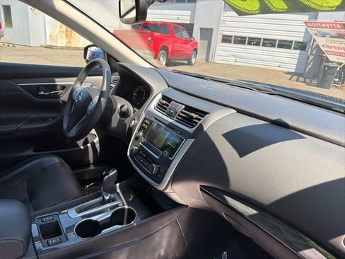 Used 2016 Nissan Altima 2.5 SL FWD image 19