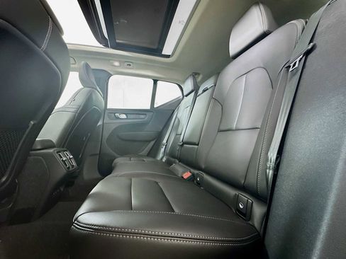 Used 2025 Volvo XC40 B5 Plus w/ Climate Package image 23