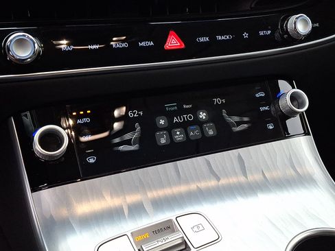 Certified 2026 Genesis Electrified GV70 AWD/4WD image 19