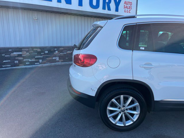 Used 2017 Volkswagen Tiguan Wolfsburg Edition FWD image 14