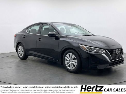 Used 2025 Nissan Sentra S image 1