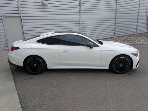 Used 2025 Mercedes-Benz CLE 300 4MATIC Coupe image 2