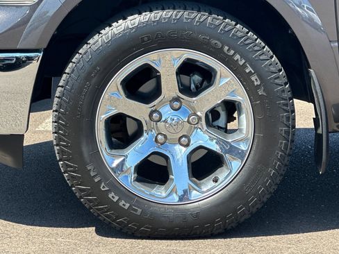 Used 2016 RAM 1500 Laramie w/ Convenience Group AWD/4WD image 23