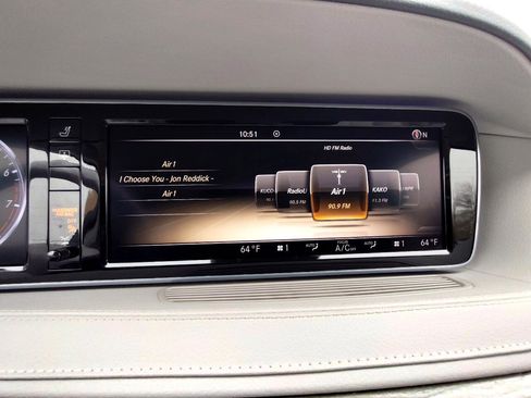 Used 2014 Mercedes-Benz S 550 Sedan image 24