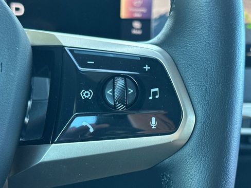 Used 2026 BMW iX xDrive45 w/ Premium Package image 33