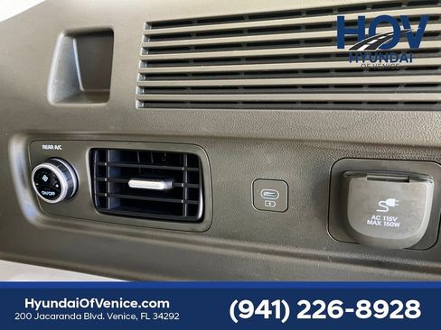 Used 2024 Hyundai Santa Fe Calligraphy image 18