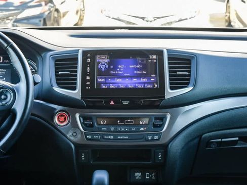 Used 2019 Honda Ridgeline RTL-T image 13