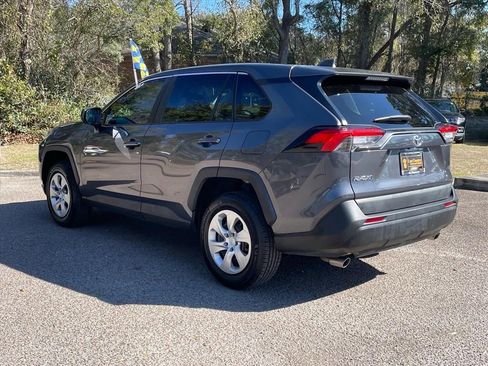 Used 2022 Toyota RAV4 LE image 27