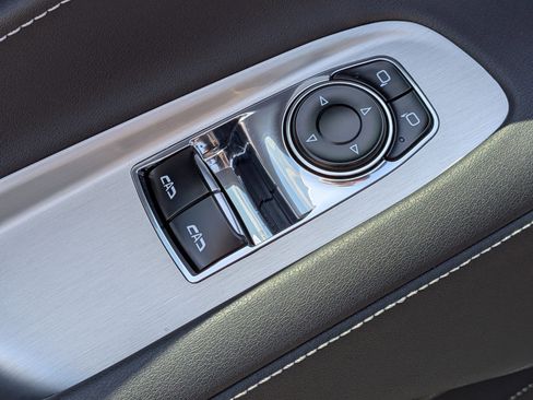 Used 2024 Chevrolet Corvette Stingray Coupe w/ 1LT RWD image 14