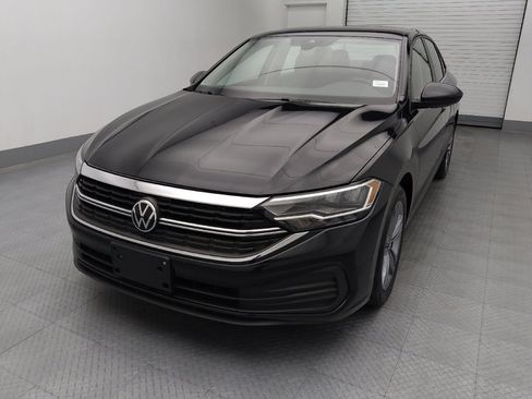 Used 2024 Volkswagen Jetta SE FWD image 15