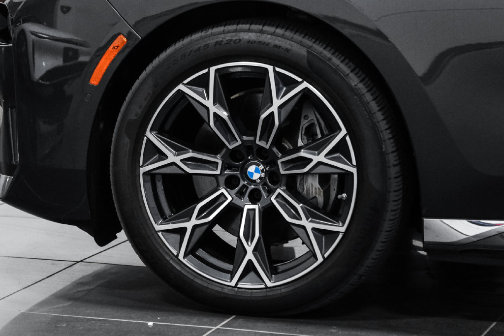 Used 2024 BMW i7 xDrive60 AWD/4WD image 63