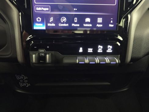 Certified 2026 RAM 2500 Big Horn AWD/4WD image 21
