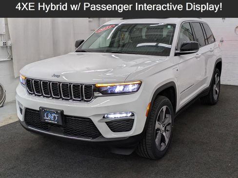 Used 2023 Jeep Grand Cherokee 4WD 4xe image 1