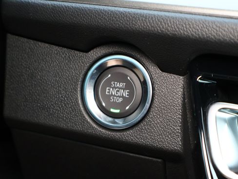 New 2026 Chevrolet Traverse LT w/ Midnight/Sport Edition FWD image 16