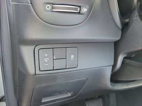 Used 2018 Kia Soul FWD image 19