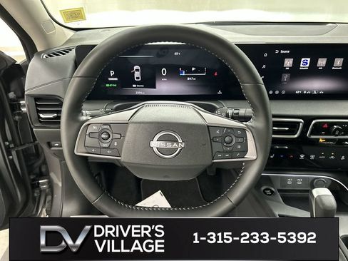 Used 2026 Nissan Sentra SV w/ SV Convenience Package FWD image 4