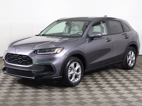 Used 2023 Honda HR-V LX image 6