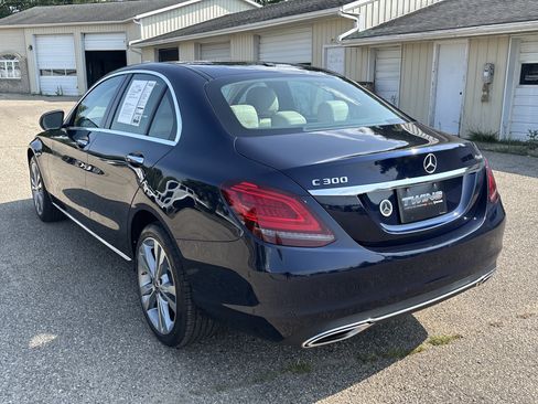 Used 2020 Mercedes-Benz C 300 4MATIC Sedan w/ Premium Package image 10