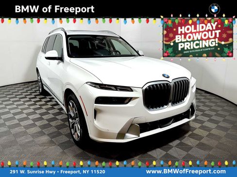 Used 2024 BMW X7 xDrive40i w/ Parking Assistance Package image 1