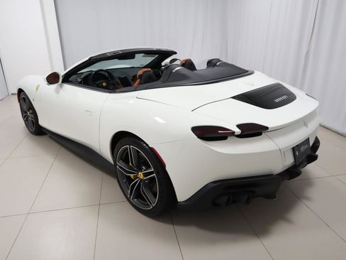 Certified 2024 Ferrari Roma Spider image 15