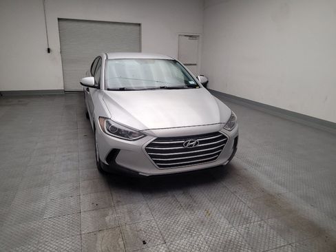 Used 2017 Hyundai Elantra SE FWD image 14